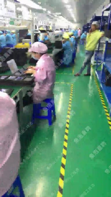 車(chē)間女工朵工作簡(jiǎn)單哦