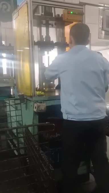 組立車間，不是流水線
